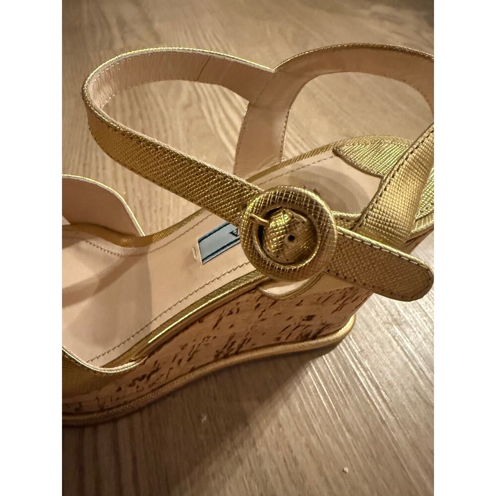 Prada Gold Saffiano Leather Wedges – Excellent Condition 37.5 - Picture 10 of 14